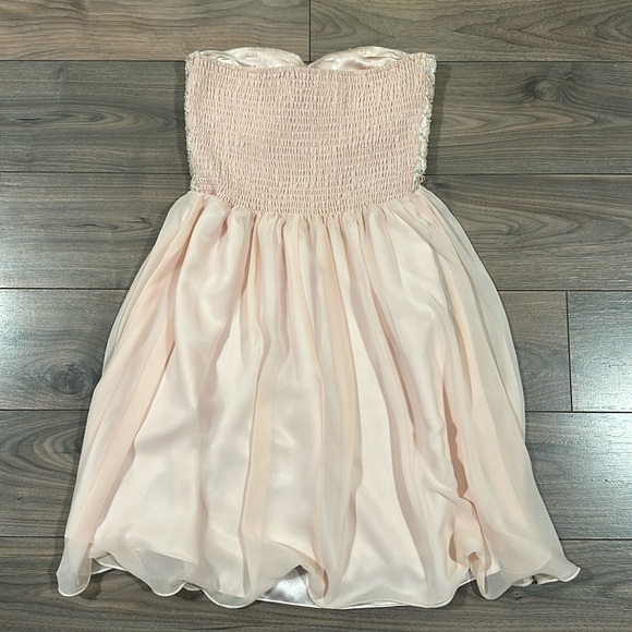 Strapless Cocktail Dress - Colour: Very Light Pink - Picture 4 of 5